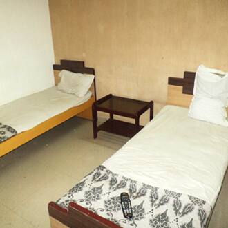 Agrawal Guest House, Vadodara 2